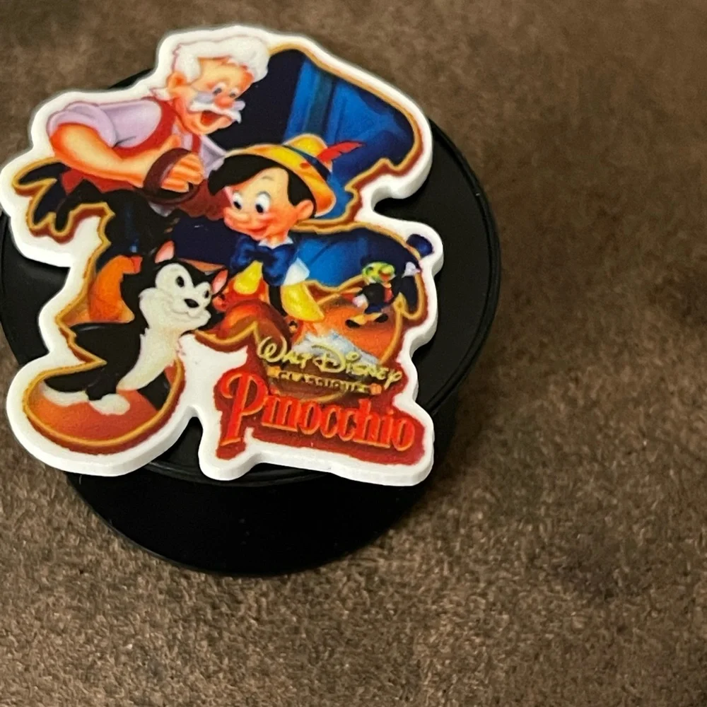 Pinnochio phone accessory